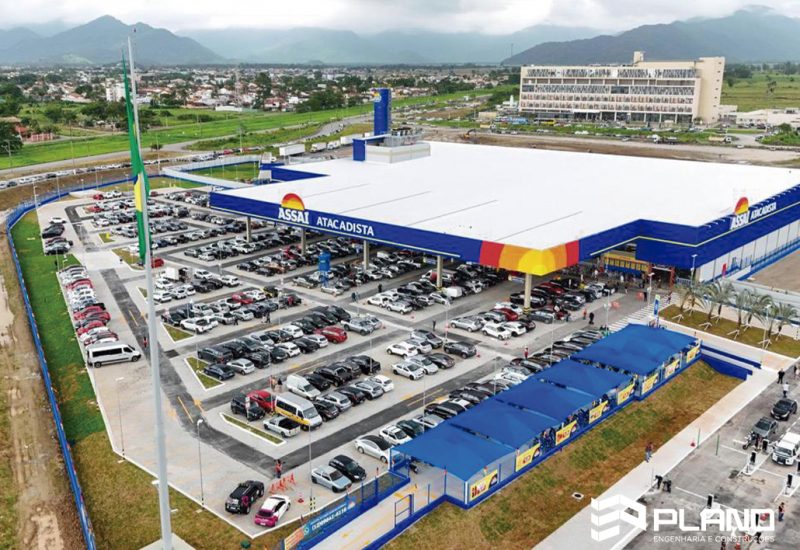 Assaí Caraguatatuba - Vista aérea - Projeto Plano Engenharia