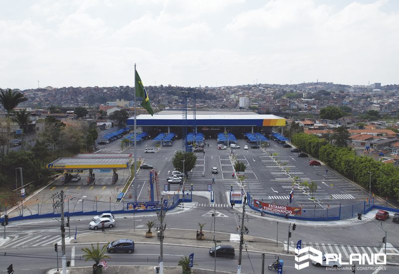 Assaí Guaianases (Estação)- Vista aérea total- Projeto Plano Engenharia