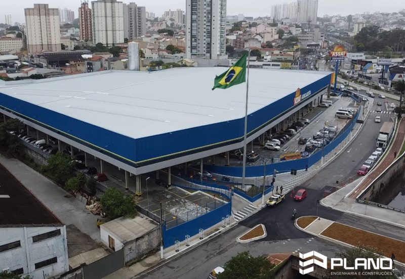 Assaí Santo André (Pereira Barreto) - frente. - Plano Engenharia e Construção