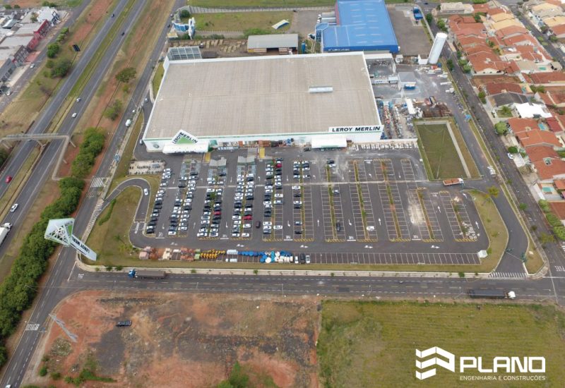 Construção de Galpão - Leroy Merlin São José Rio Preto - Plano Engenharia